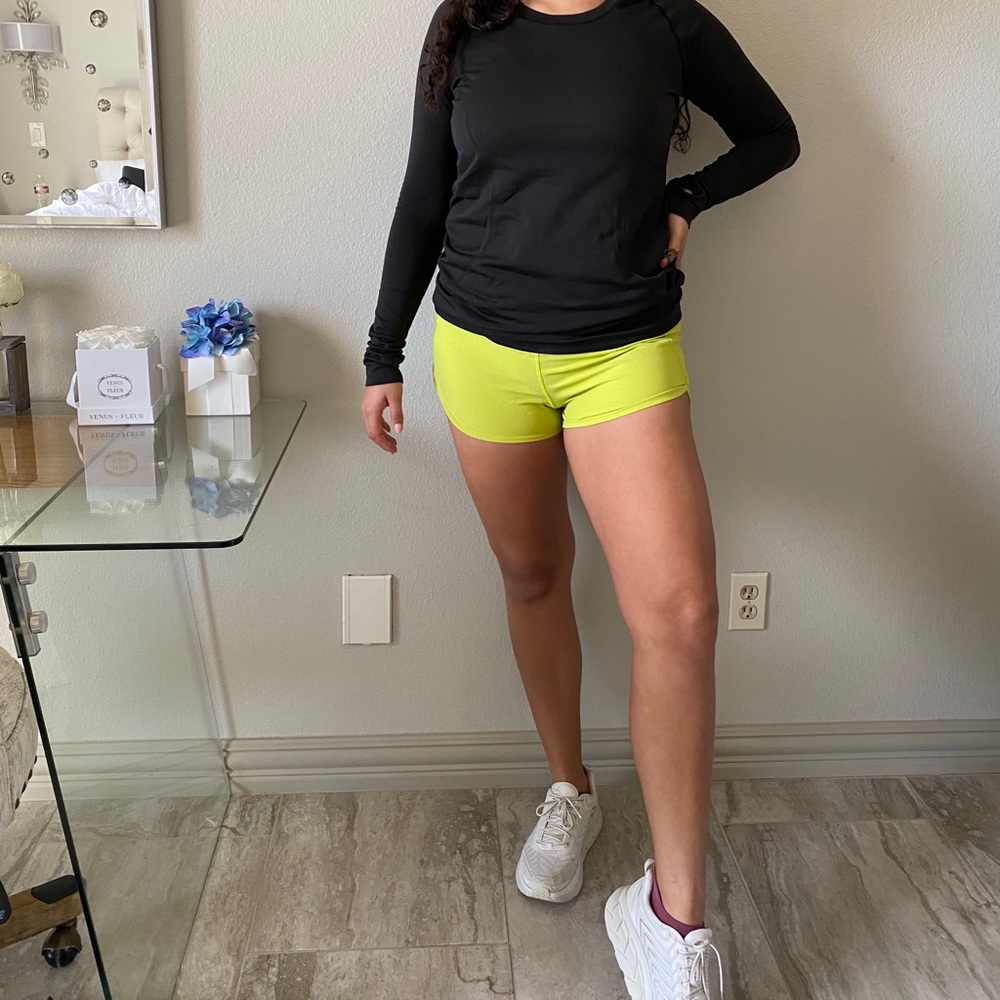 Lulu Lemon — Speed Short Neon